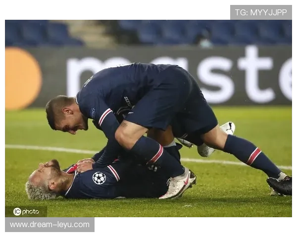 累计警告规则：几张黄牌停赛？不同赛事标准全拆解